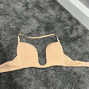 Fashion Forms 34D plunge bra. Color nude